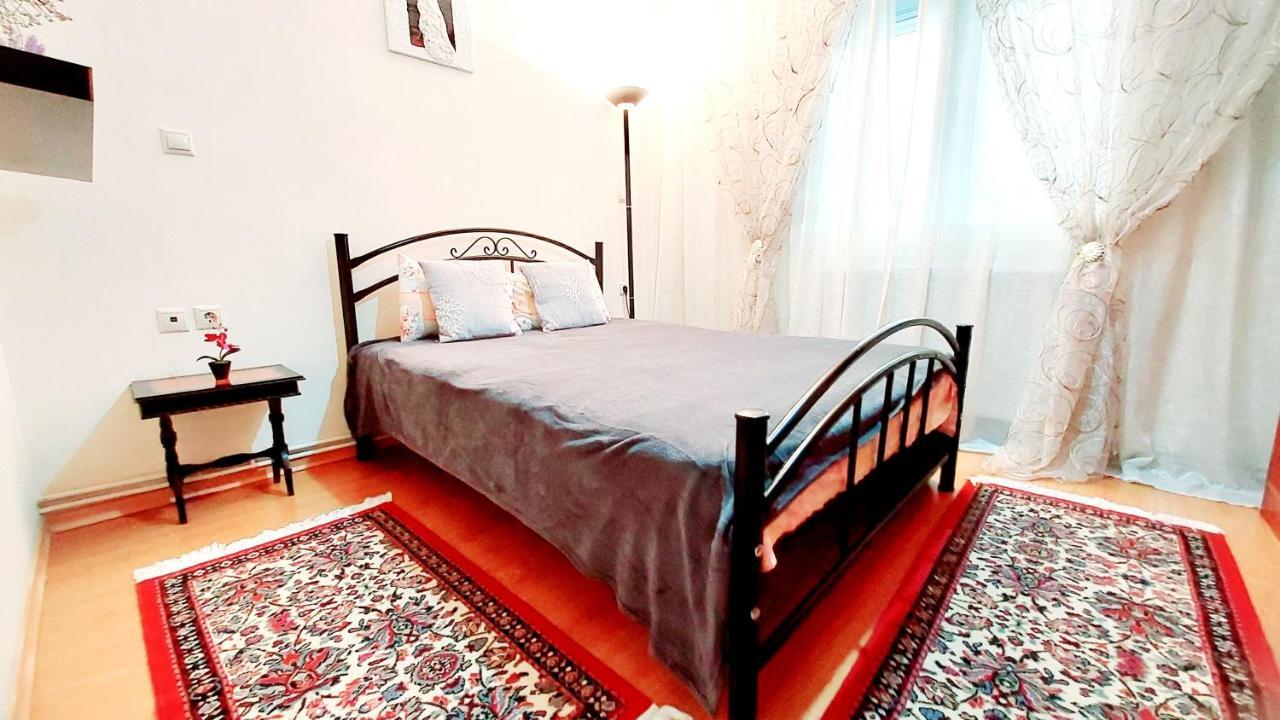 "Home Sweet Home" 3 Bedrooms Big House 110M Free Indoor Parking! سالونيك المظهر الخارجي الصورة