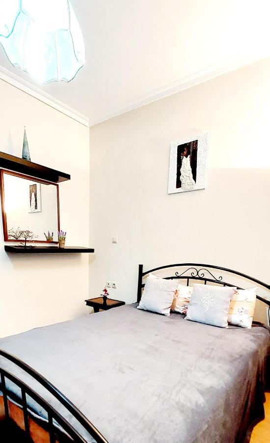 "Home Sweet Home" 3 Bedrooms Big House 110M Free Indoor Parking! سالونيك المظهر الخارجي الصورة
